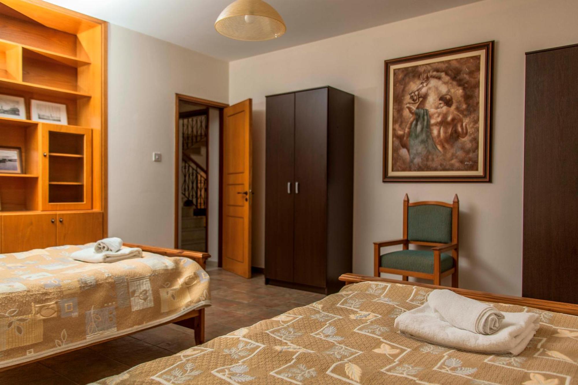 6 Bdr Villa With Tennis Court Paphos Luaran gambar