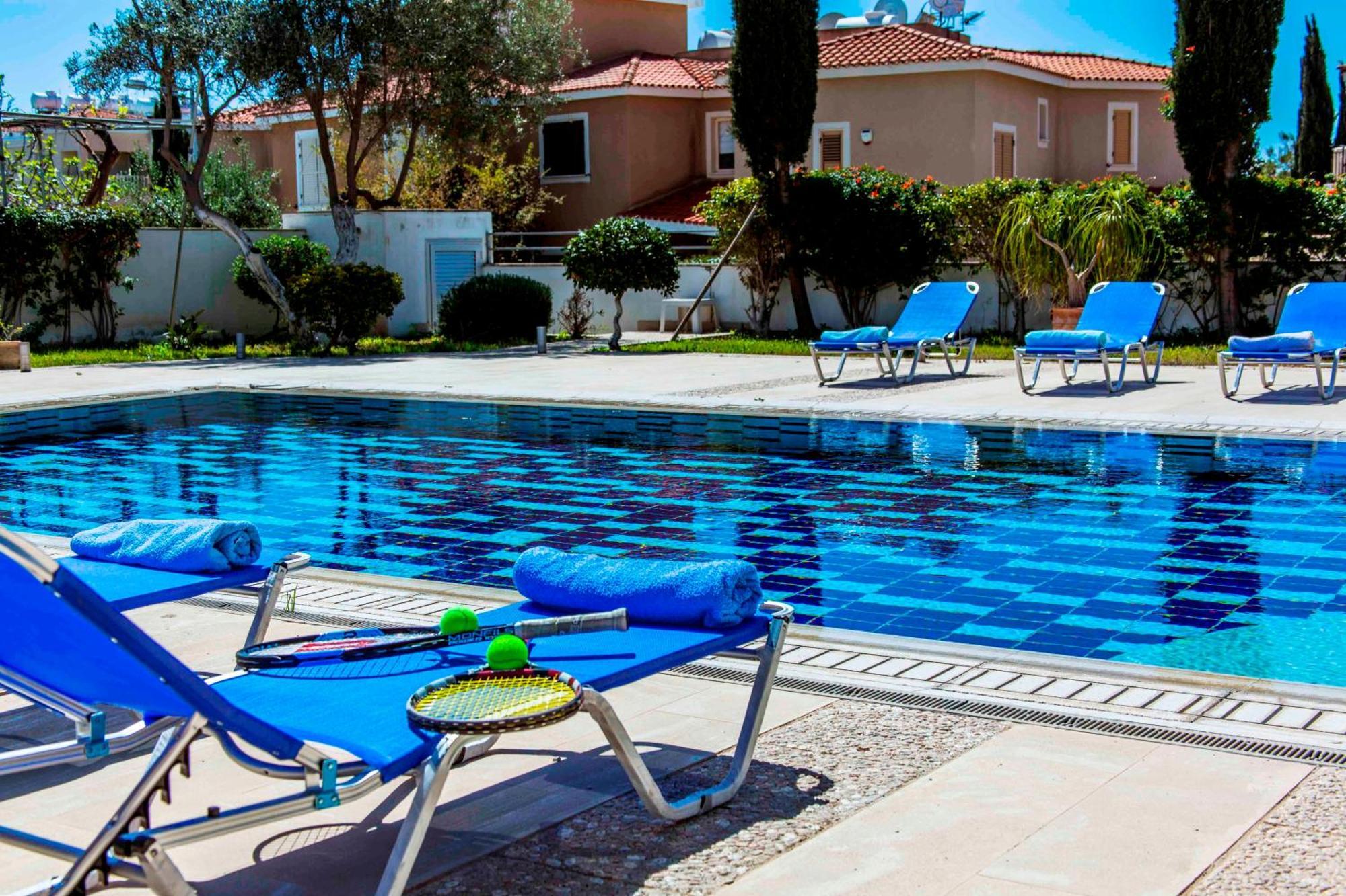 6 Bdr Villa With Tennis Court Paphos Luaran gambar