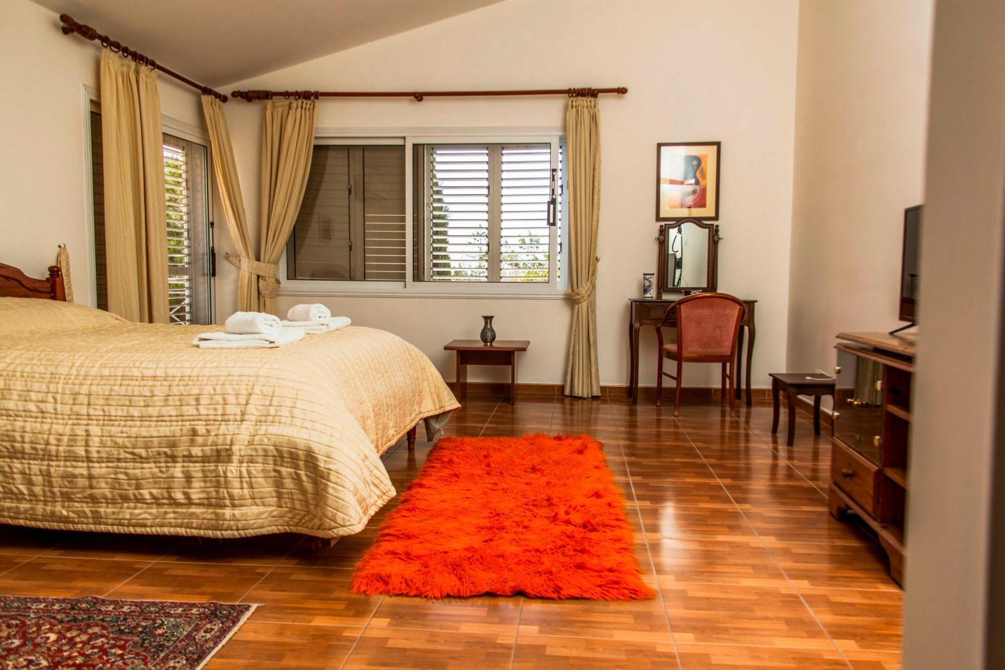 6 Bdr Villa With Tennis Court Paphos Luaran gambar