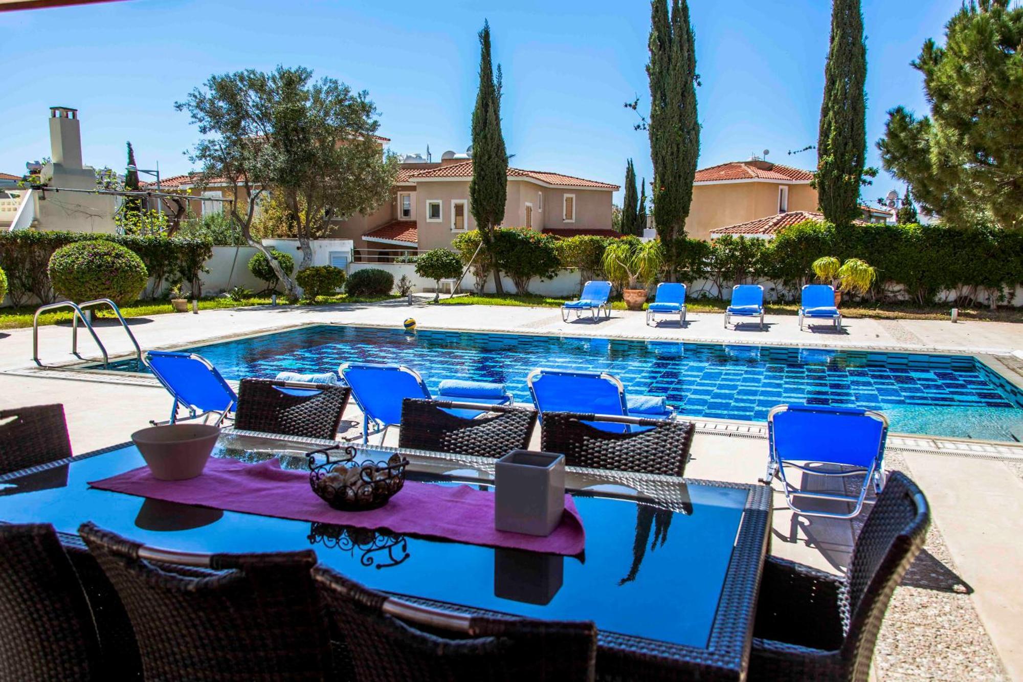 6 Bdr Villa With Tennis Court Paphos Luaran gambar
