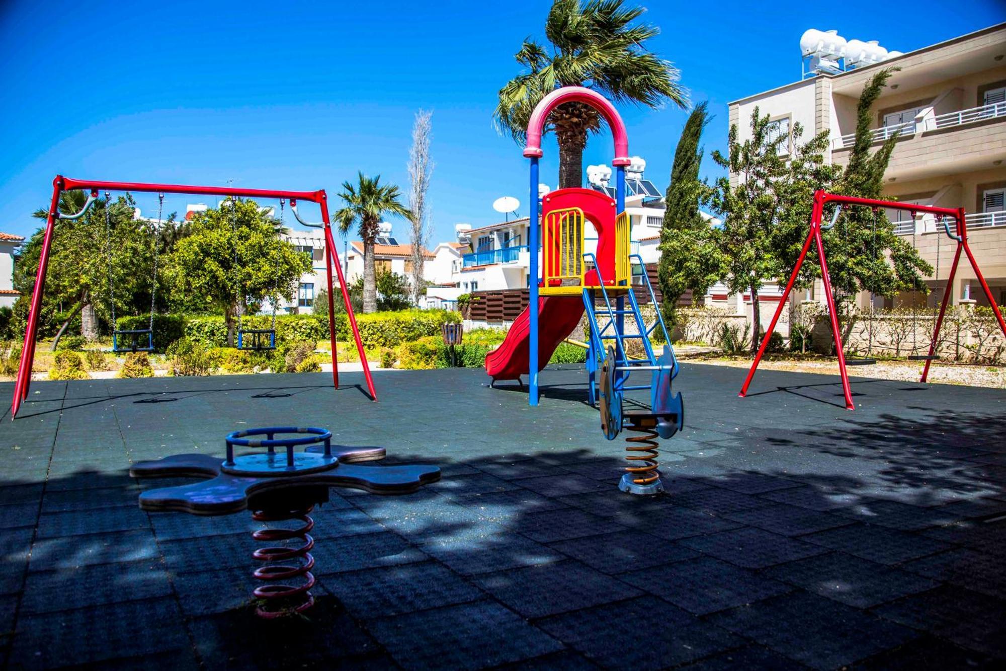 6 Bdr Villa With Tennis Court Paphos Luaran gambar