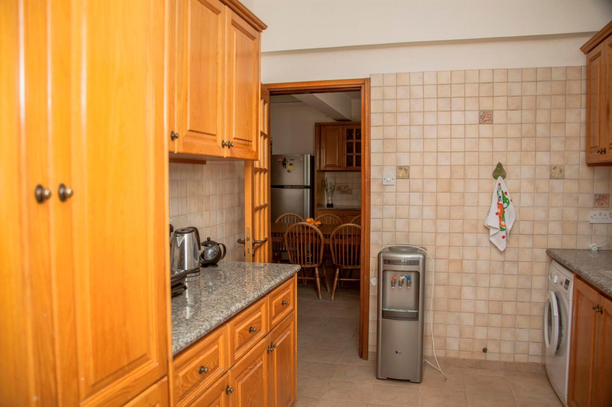 6 Bdr Villa With Tennis Court Paphos Luaran gambar