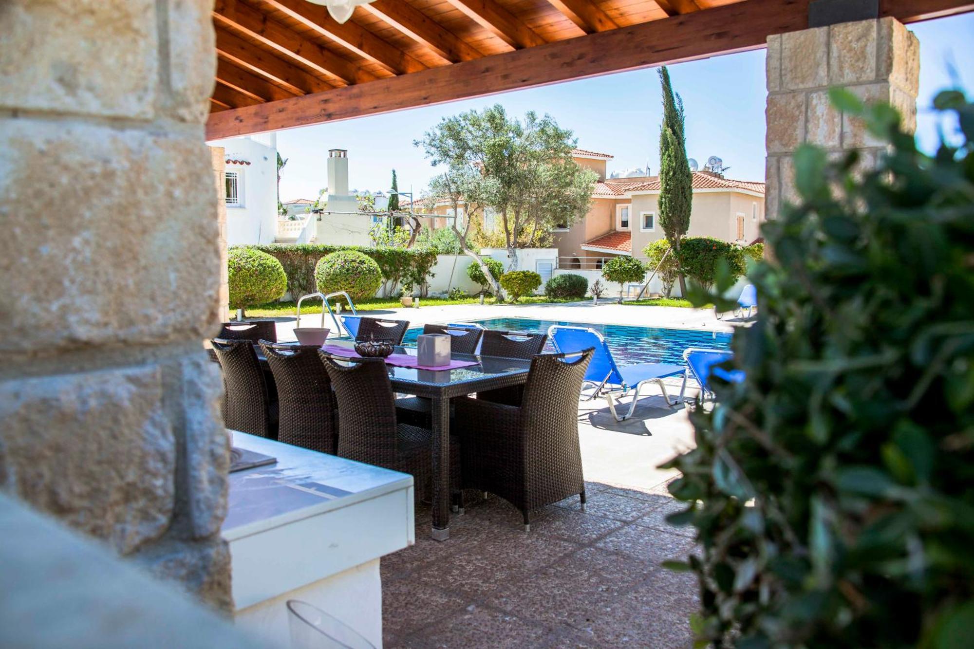 6 Bdr Villa With Tennis Court Paphos Luaran gambar