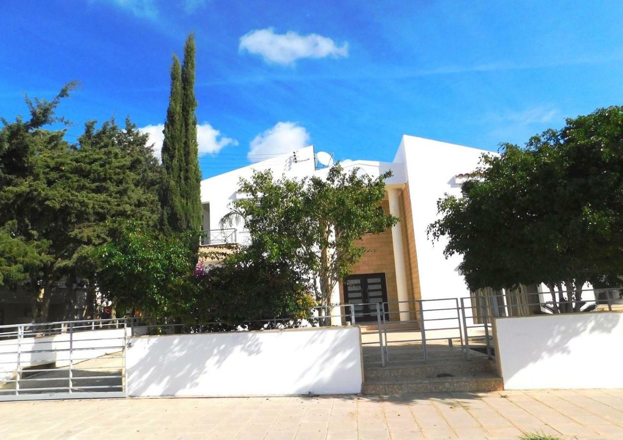 6 Bdr Villa With Tennis Court Paphos Luaran gambar